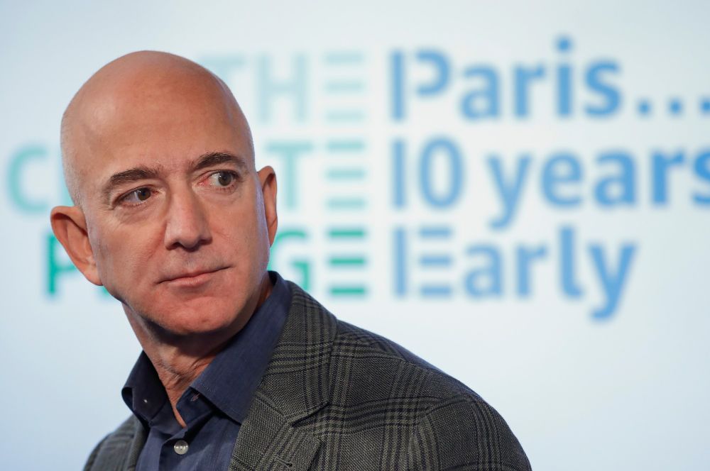 WATCH: Amazon boss Jeff Bezos purchases $165m LA mansion