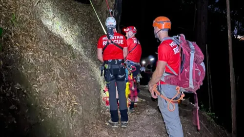 Rescue volunteers save hikers from perilous fall on Devil’s Peak
