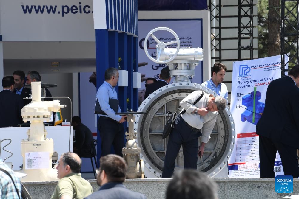 Gulf Energy Giants Turn Pipelines into Cash Machines