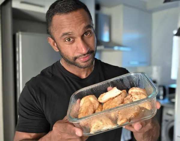 Rahul Govender believes calorie tracking is one of the best habits a person can learn because it creates awareness and accountability. 