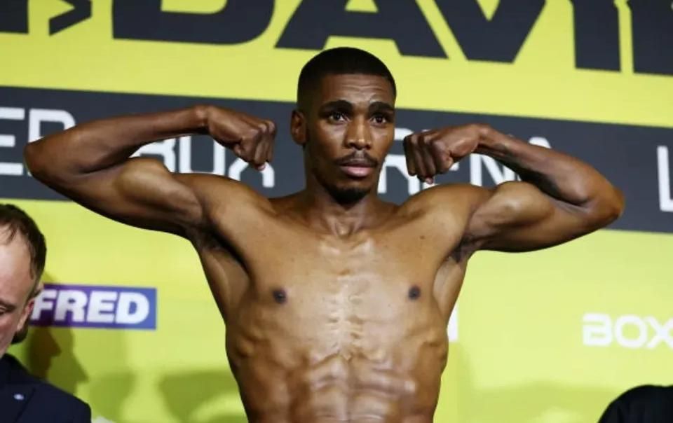 Thulani Mbenge ready for anything in world title defence in Dubai