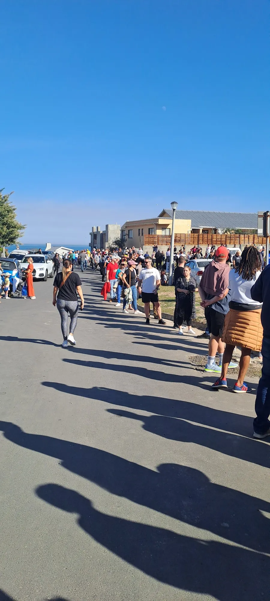 Chaos at Blouberg and Parklands voting stations leaves voters furious with the IEC - Vimarsana News