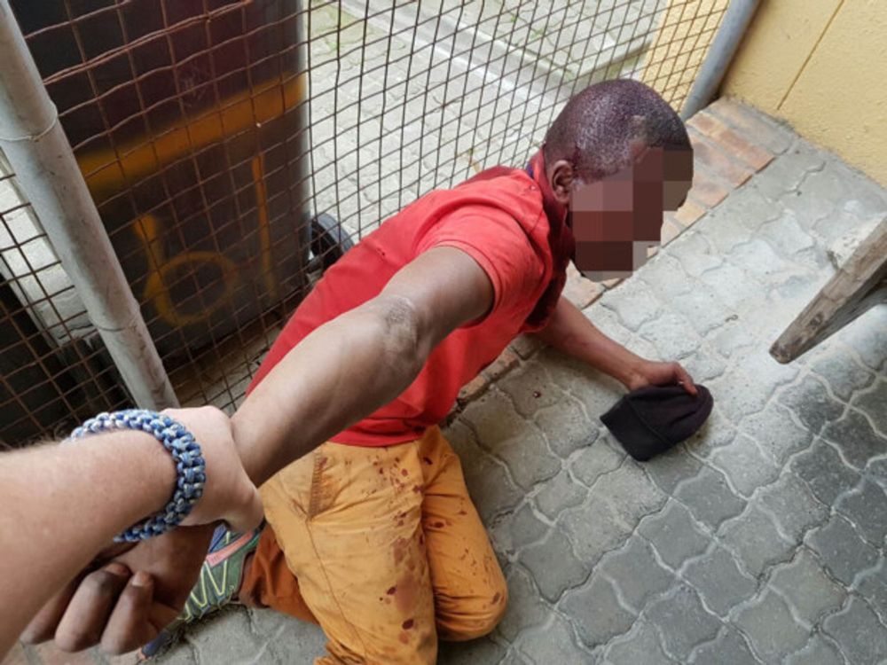 Robbers crash car as they flee crime scene
