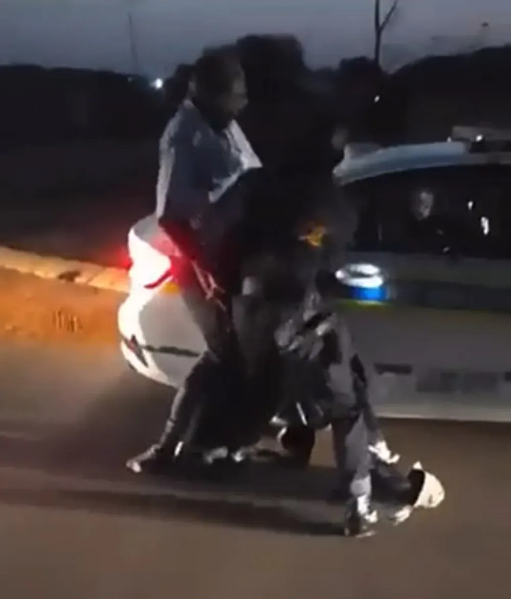 WATCH: Security guards arrested after assault on cops goes viral