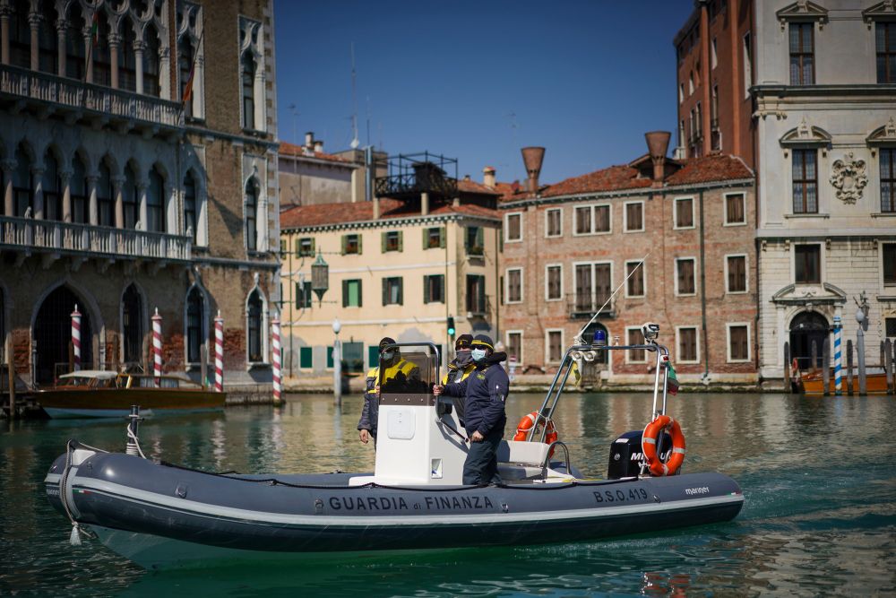 Tourist-starved Venice faces uncertain future amid coronavirus pandemic