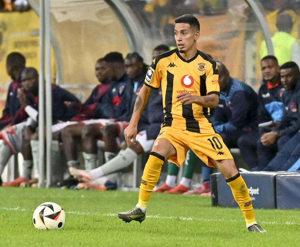 Kaizer Chiefs' Gastón Sirino knocks em out