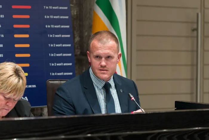 Deputy Spokesperson on Police, Ian Cameron, said their nationwide audit of 1,025 police stations found that more than half could not be reached by telephone
