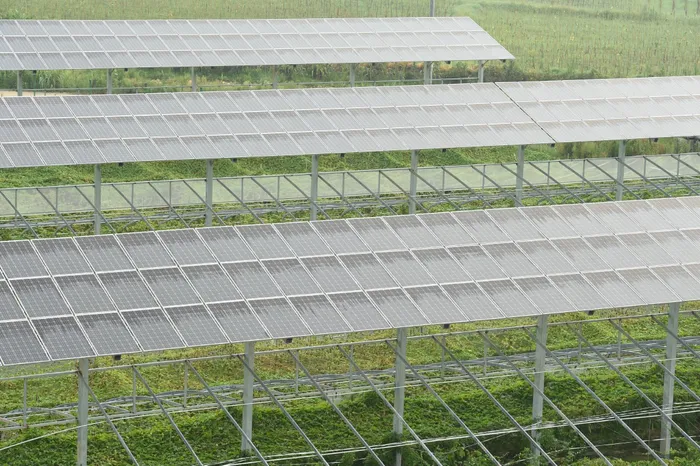 Amid ongoing global energy disruptions triggered by geopolitical conflicts, international media outlets and analysts have highlighted China's strategic investments in renewable energy.