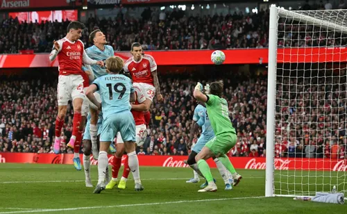 Arsenal win Premier League after Man City held by Bournemouth