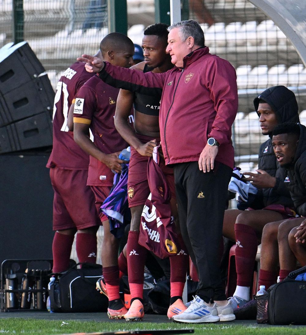 Stellenbosch FC's Gavin Hunt hoping Cape Town storm will rain on Orlando Pirates' title challenge