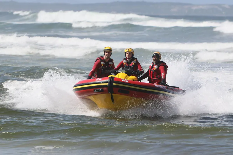 Urgent search efforts for missing man following drowning at Oudekraal Beach