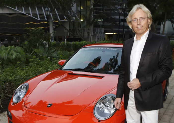 Uwe Gemballa, founder of Gemballa Automobiletechnik, was killed in 2010 after landing in South Africa.