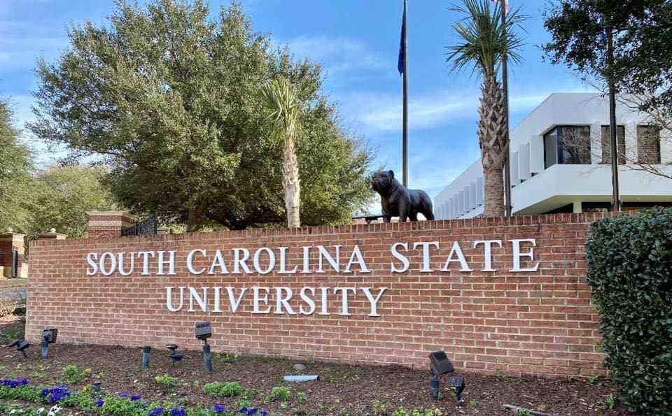 Shooting kills two, wounds one at southern US university