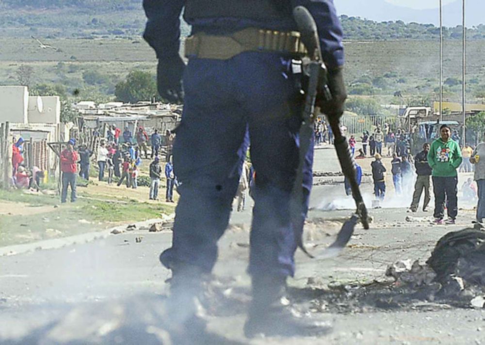 Western Cape police probe killing of two Mozambicans and South African teen linked to Mossel Bay unrest