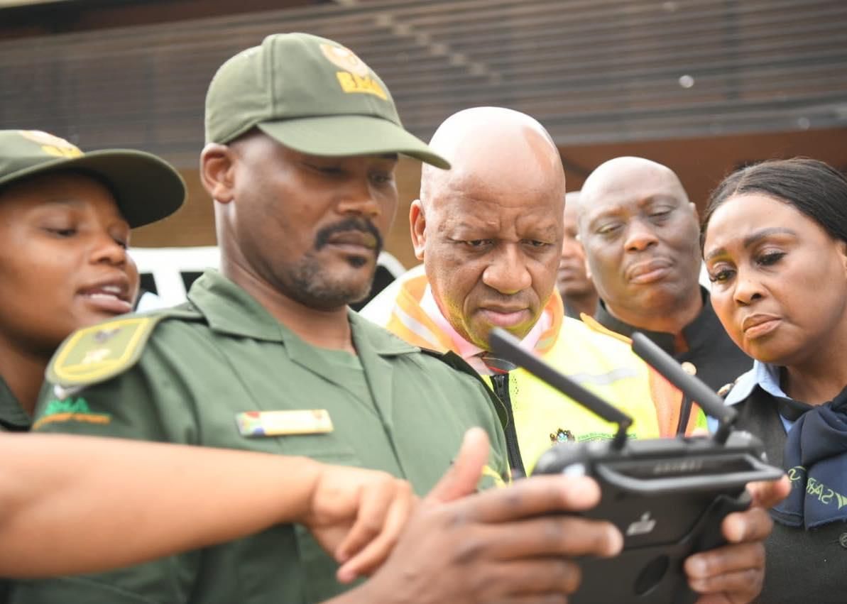 Premier Ntuli takes action against cross-border crime at Golela Border Post