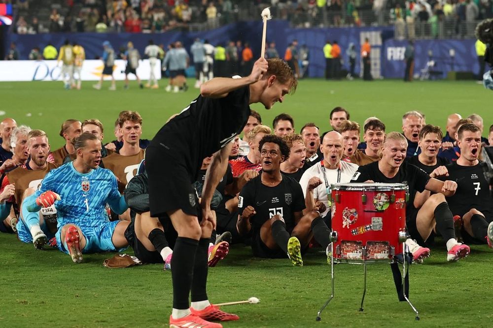 Erling Haaland hits double tops as clinical Norway edge out Senegal to seal knockout spot