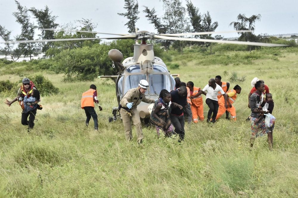 SANDF aircrews rescue nearly 500 people as Mozambique battles severe flooding