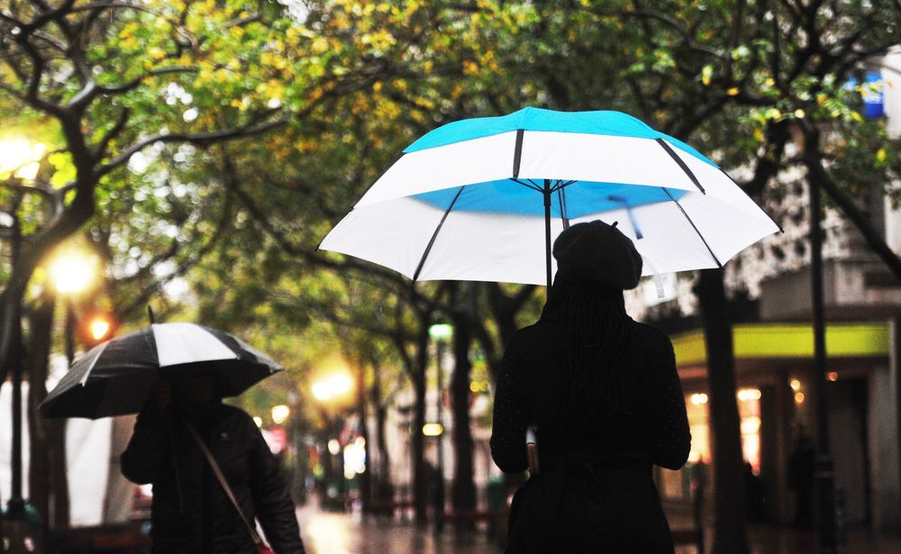 Capetonians advised to settle in for a cold and rainy weekend
