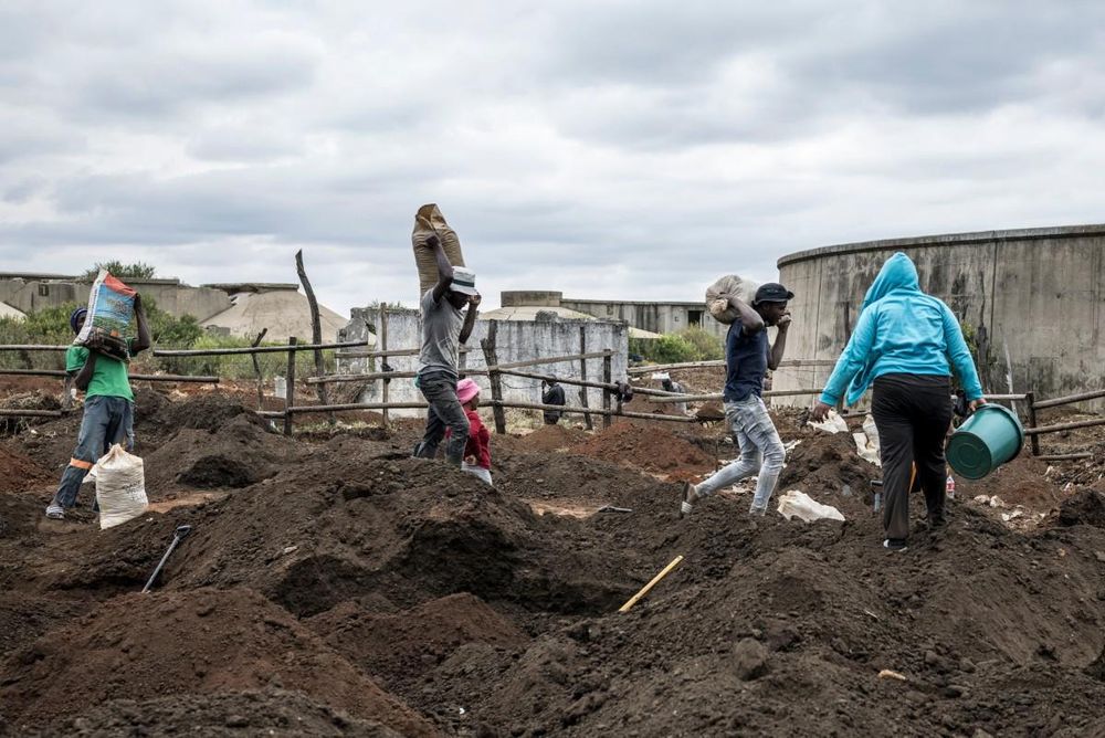 Gold rush grips South African township