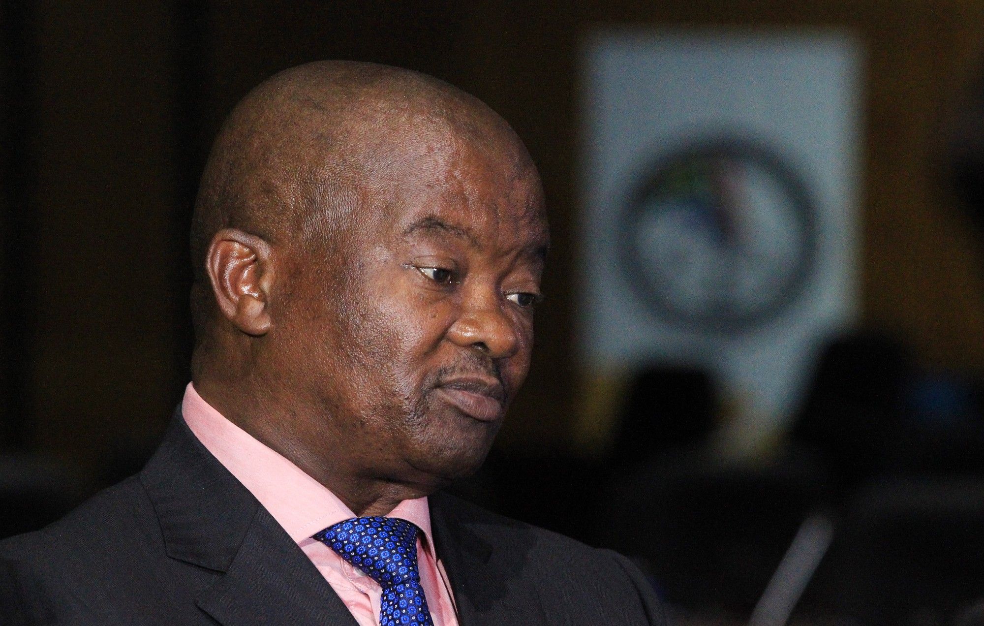 Holomisa exposes alleged ‘mega-looting’ at PIC and demands Ramaphosa act ...