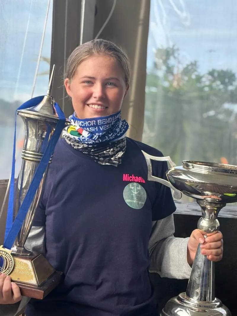 Teen sailor and her mom take on the Vasco da Gama Yacht Race together