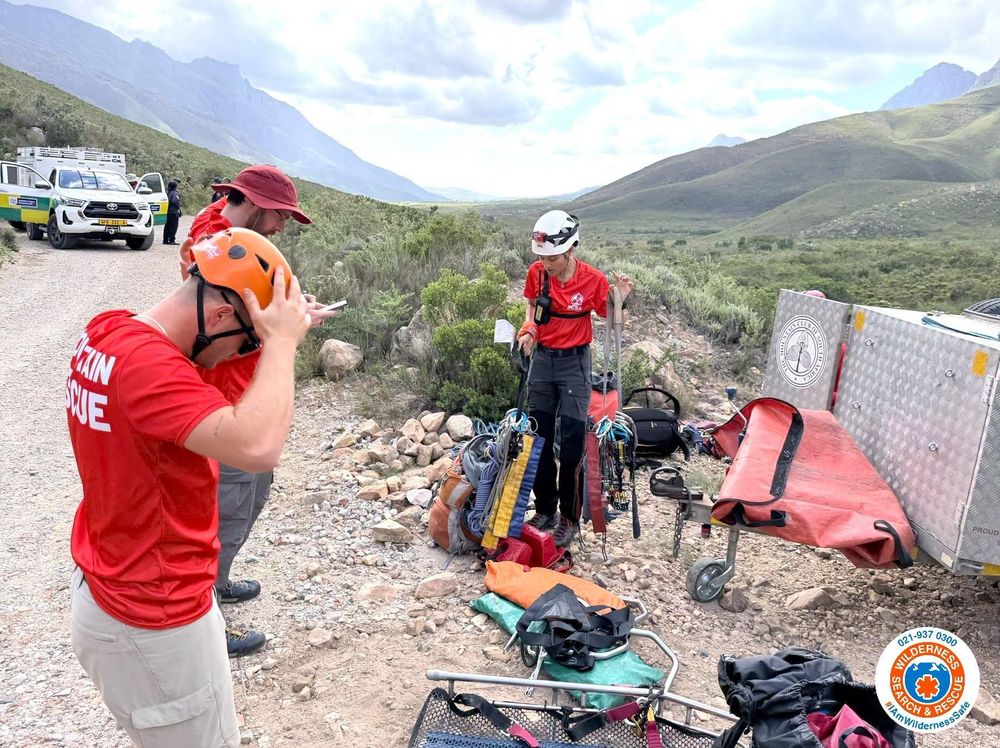 Regardez : Étudiant sauvé après une chute dans Jonkershoek
