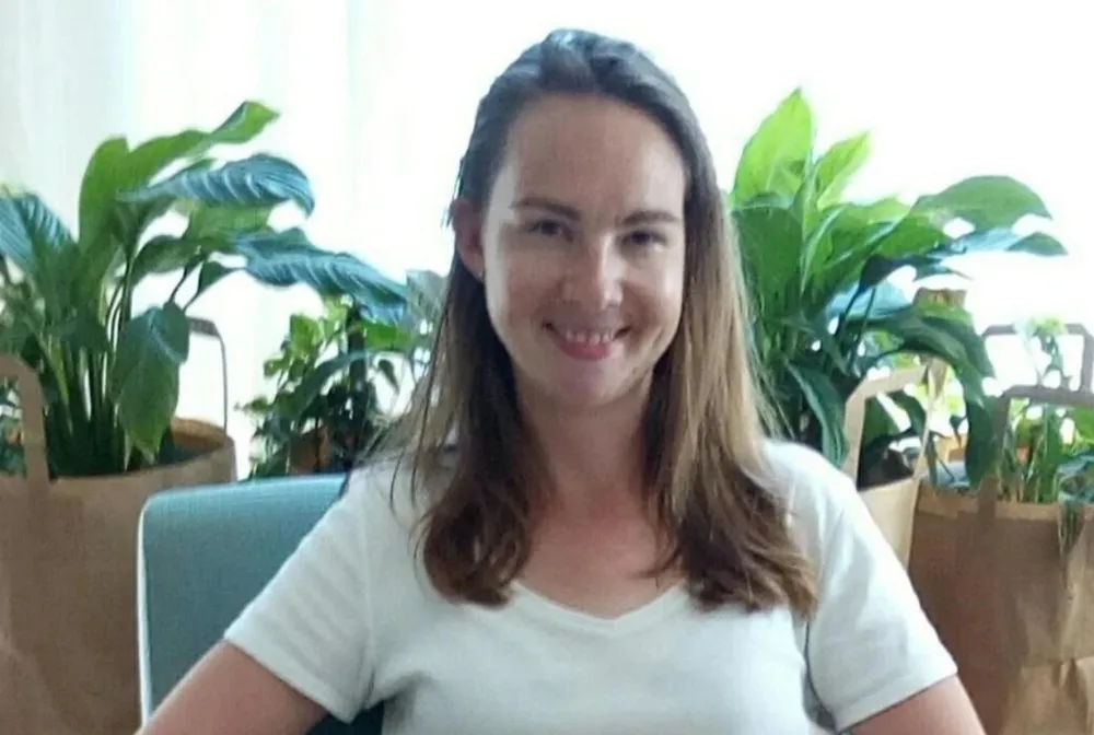 Bust shot of a smiling woman 