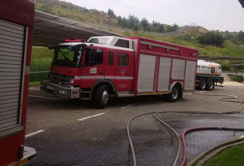 Swift EMS response contains fire at Standard Bank branch in Johannesburg