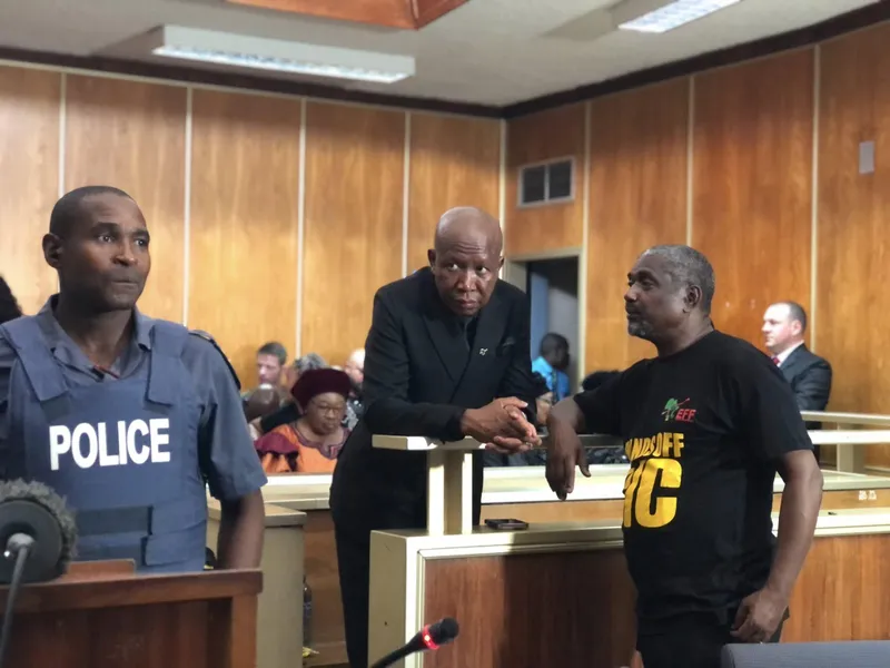 IMIFANEKISO | Ityala likaJulius Malema lihlehliselwe uTshazimpuzi