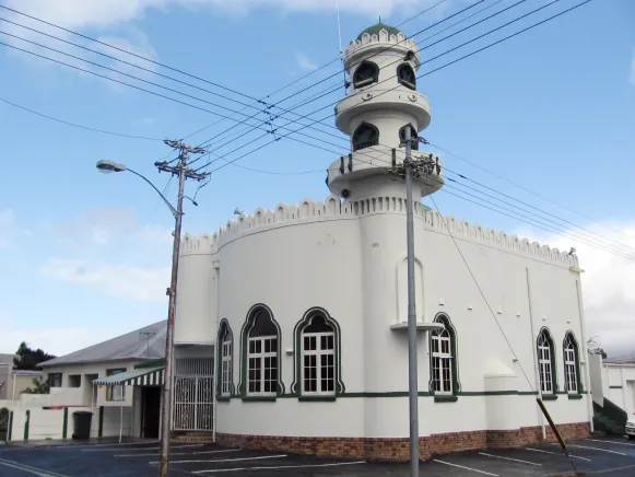 Kenwyn Islamic Society demands resignation of Waterloo mosque trustees