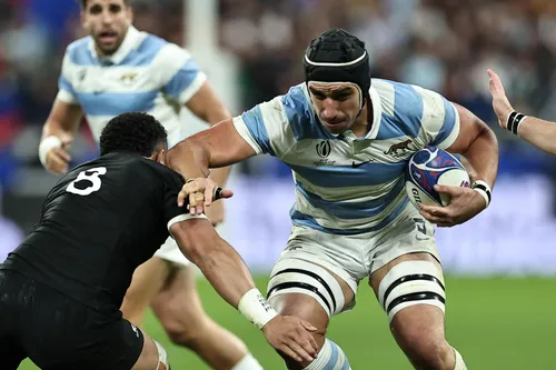 Depleted Argentina running on fumes, relying on Tomas Lavanini to set tone against Springboks