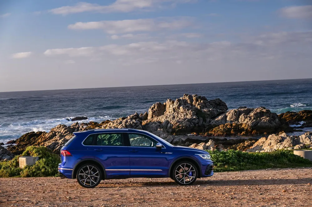 2022 Volkswagen Tiguan R