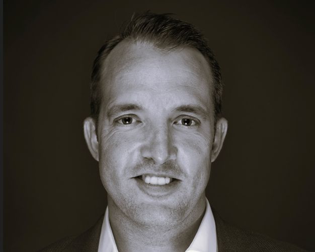 rethinking retail to serve both consumers and independent retailers