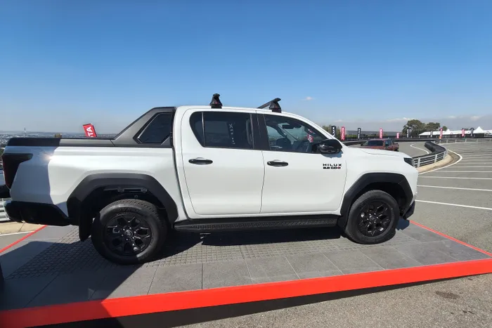 Under the bonnet of the Hilux the 2.8-litre GD-6 turbodiesel continues with outputs of 150kW and 500Nm.