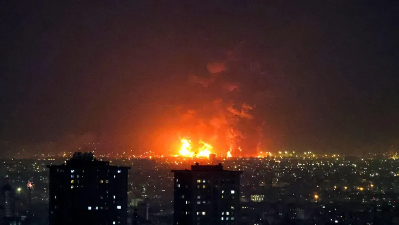 Hormuz, a geo-strategic leverage or a trap