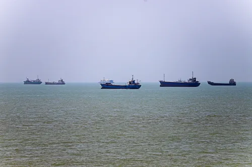 Iran says Oman deal could reopen Hormuz, but blames US for ongoing insecurity