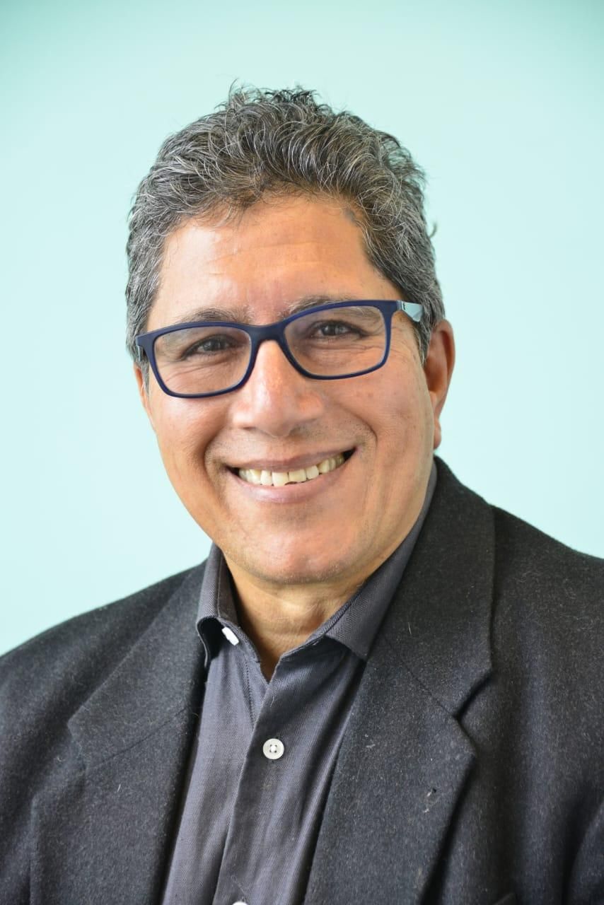 Exploring the living lab concept at Hluhluwe-iMfolozi Park: A new approach to learning from nature