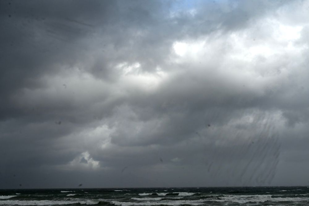 Weekend weather: Severe storms and flooding threat loom as wet, cold weather grips parts of SA - IOL