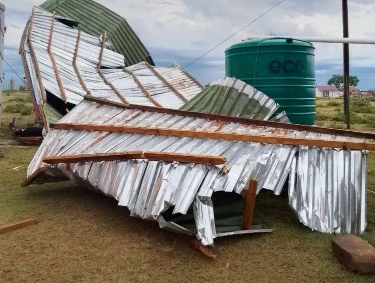 Bathi basephakuphaku abashiyeke bengenamakhaya ngenxa yemvula eZigodlo