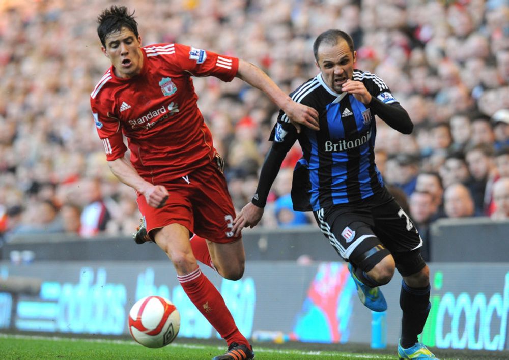 Kelly pens long-trem Liverpool deal