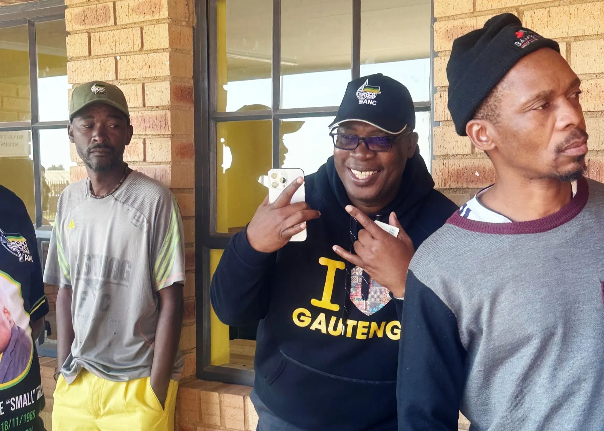 'We are a capable movement': Upbeat Gauteng Premier Panyaza Lesufi casts his vote in Tembisa, confident of victory - Vimarsana News