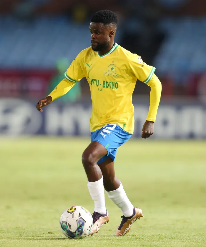 Mamelodi Sundowns player Lesedi Kapinga in action