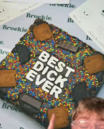 These edible gifts are no longer just desserts but personal statements, with unfiltered wording that turns simple orders into viral talking points