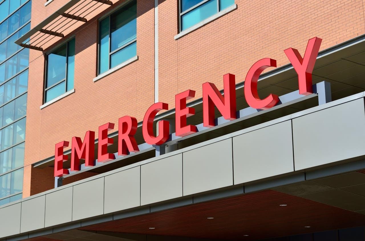 Four-year-old girl dies in hospital, father charged with murder and rape