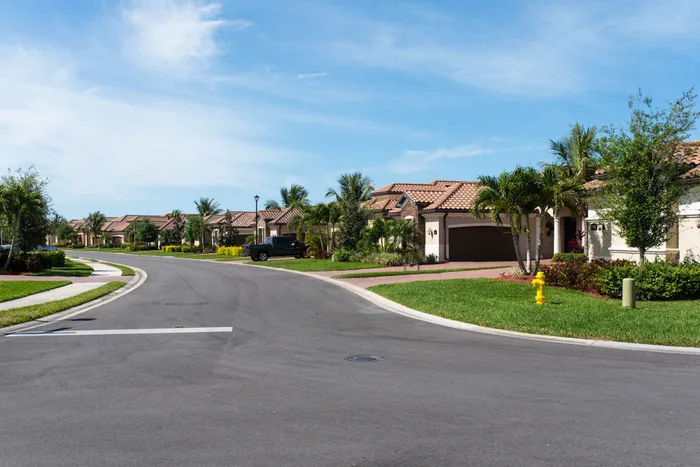 Average deposit requirements have fallen by 56% in Limpopo, 22% in the Eastern Cape, 10% in KwaZulu-Natal and 9% in Mpumalanga, suggesting buyers in these regions need less upfront capital to secure a home loan.
