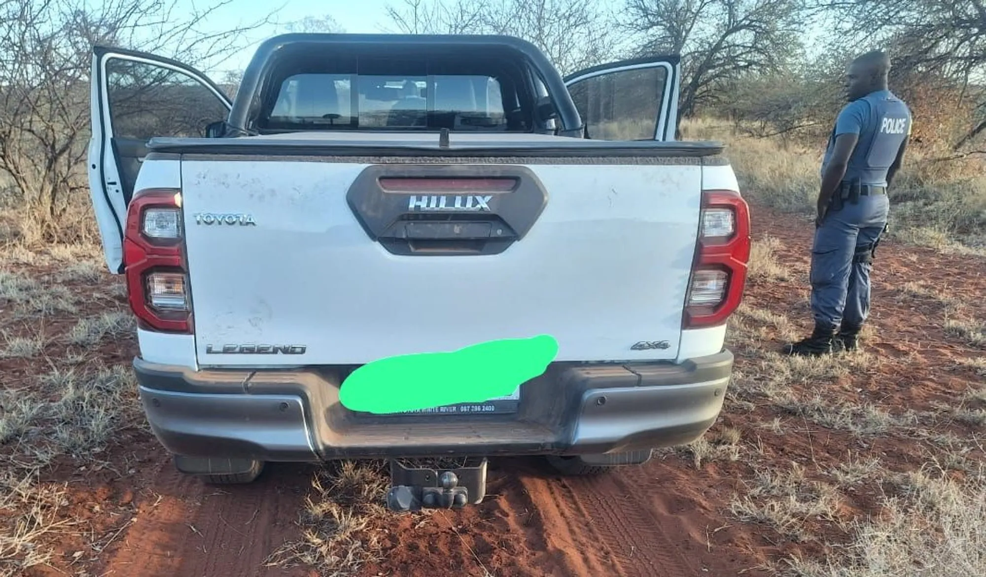 PICS: Hijacked municipal Toyota Hilux bakkie recovered near Limpopo River - Vimarsana News
