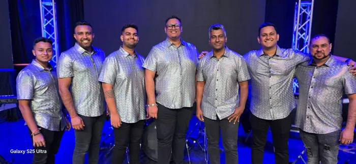 Bollywood Fusion Band.