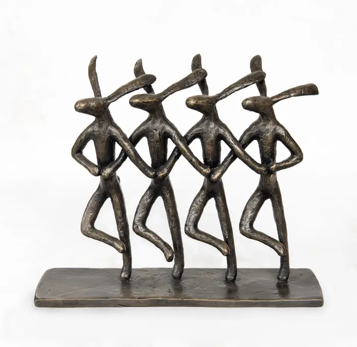 Joburg Ballet’s Pointe Shoe fund is benefiting from a creative fundraiser where art lovers can donate to support dancers and win du Toit’s first edition 'Cygnets' sculpture.
