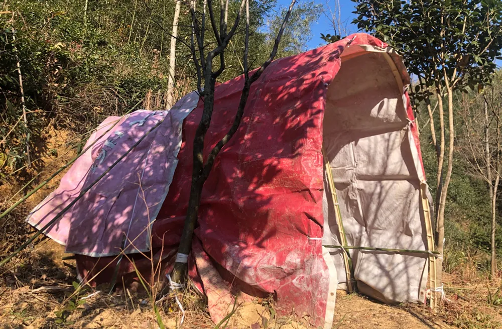Photo taken on Dec. 5, 2021, shows the shack in which Liu Hongrui had studied for nearly two months. (People's Daily Online/Xu Mingyue)