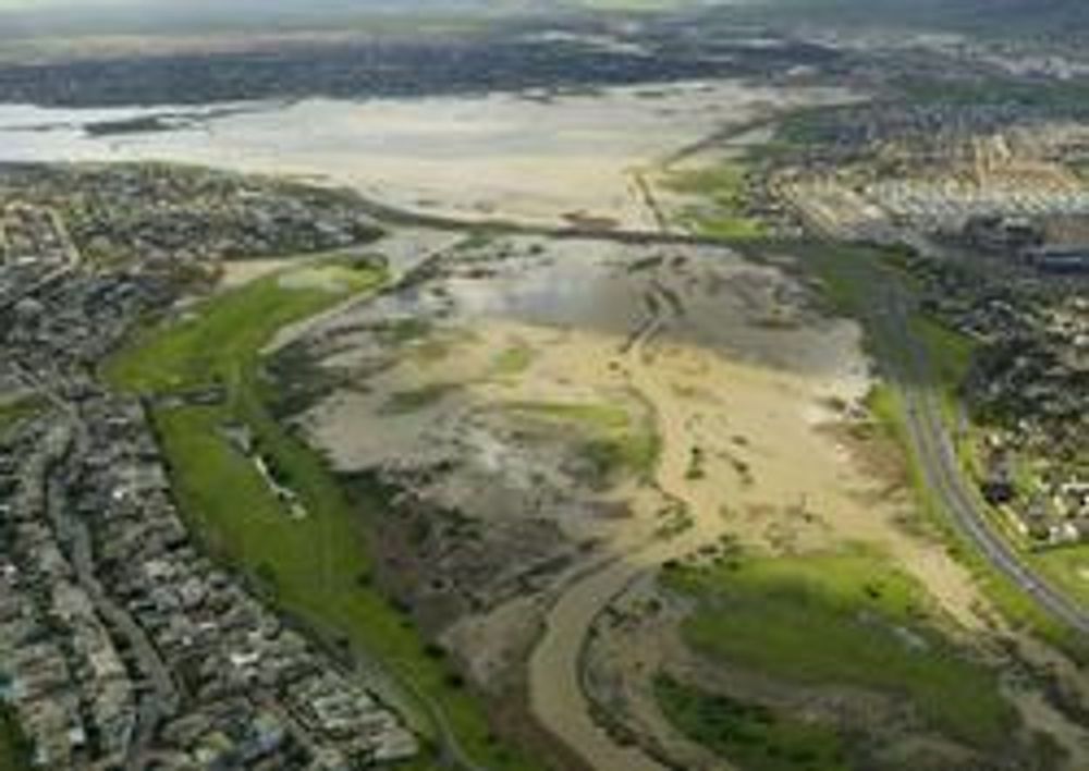 Mixed response to reserve fencing plan